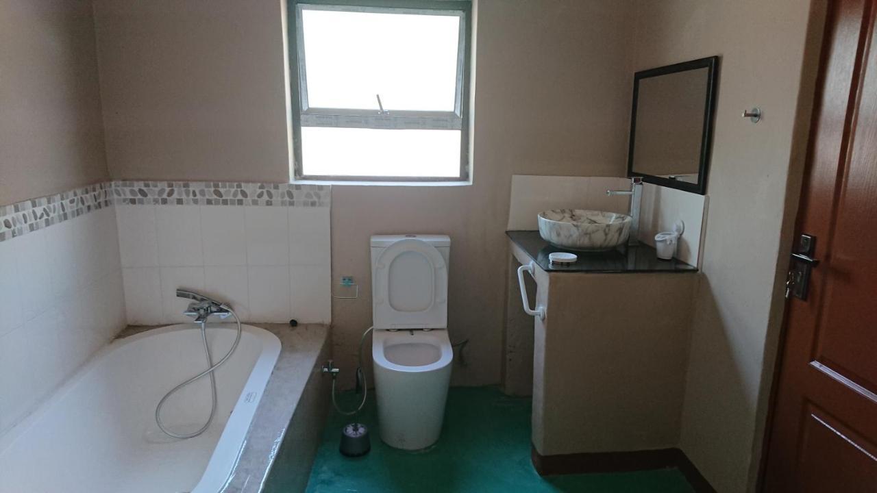 Svh Bush Lodge Marloth Park Extérieur photo